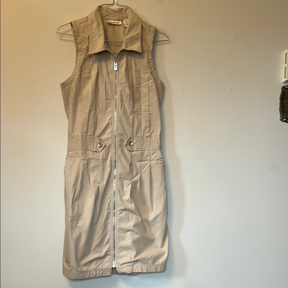DKNY sleeveless tan colour dress full zip front belted waist pleated size small - Picture 1 of 7